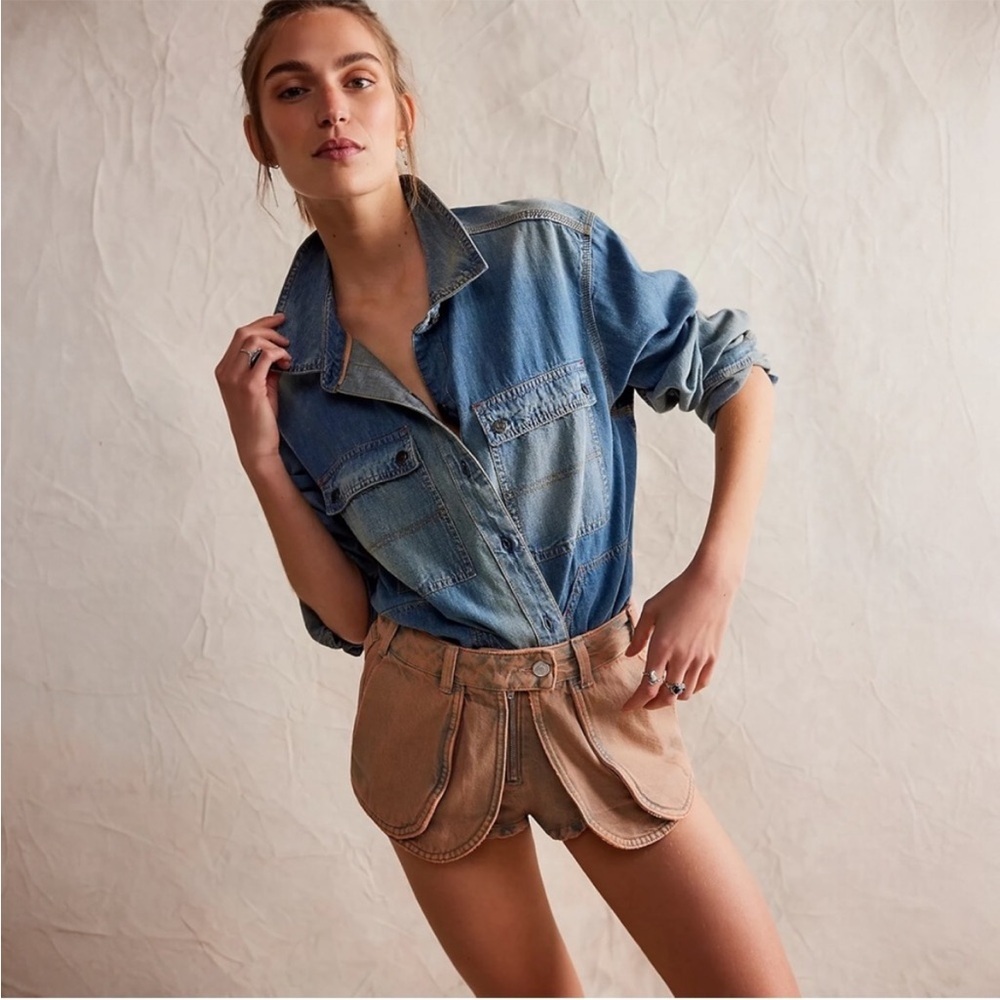 Free people We The Free Prince Street Denim Shorts size 27 NWOT